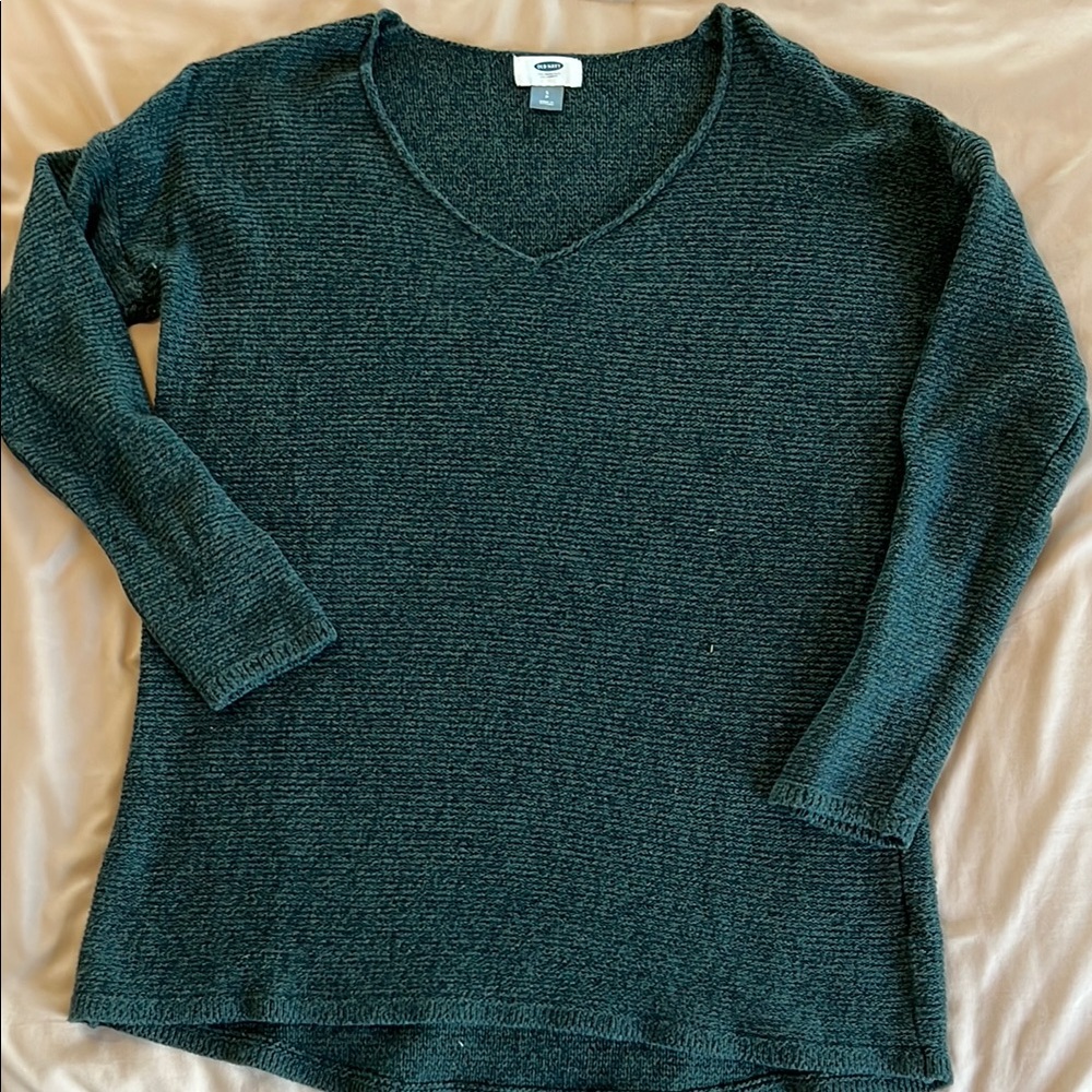 Old Navy Heather Green V-Neck Sweater with Relaxed Fit